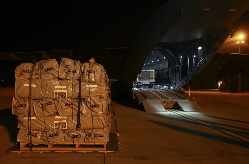 TSK, Irak'taki deprem için harekete geçti