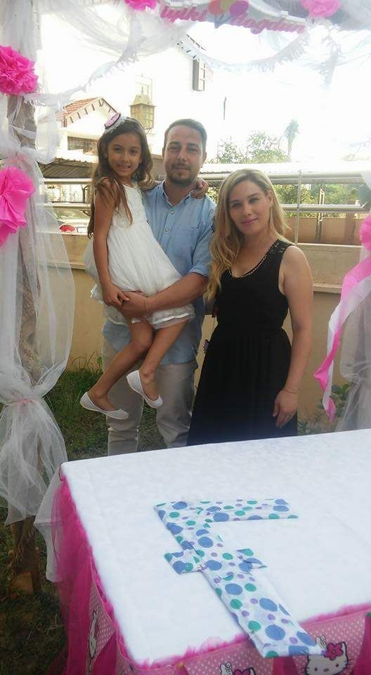 Yıllarca beklemişlerdi, trafik kazasında kaybetti!