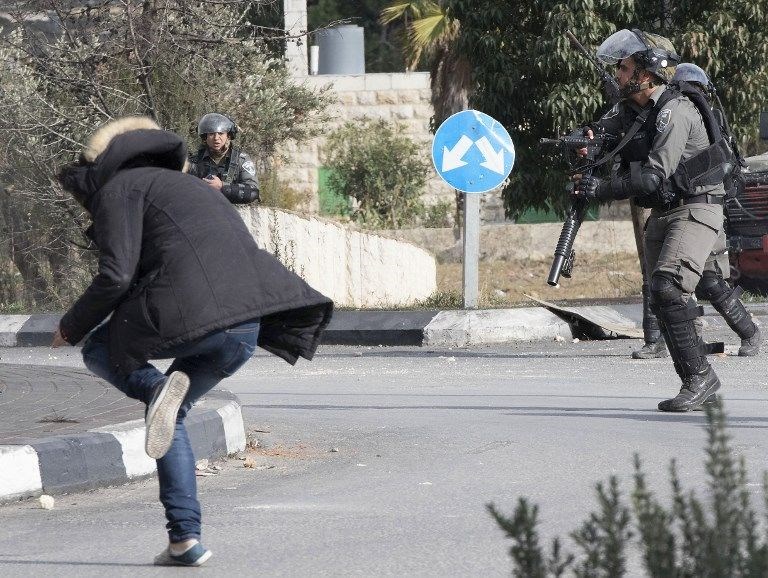 İsrail polisi Filistinli protestocuyu canlı yayında vurdu