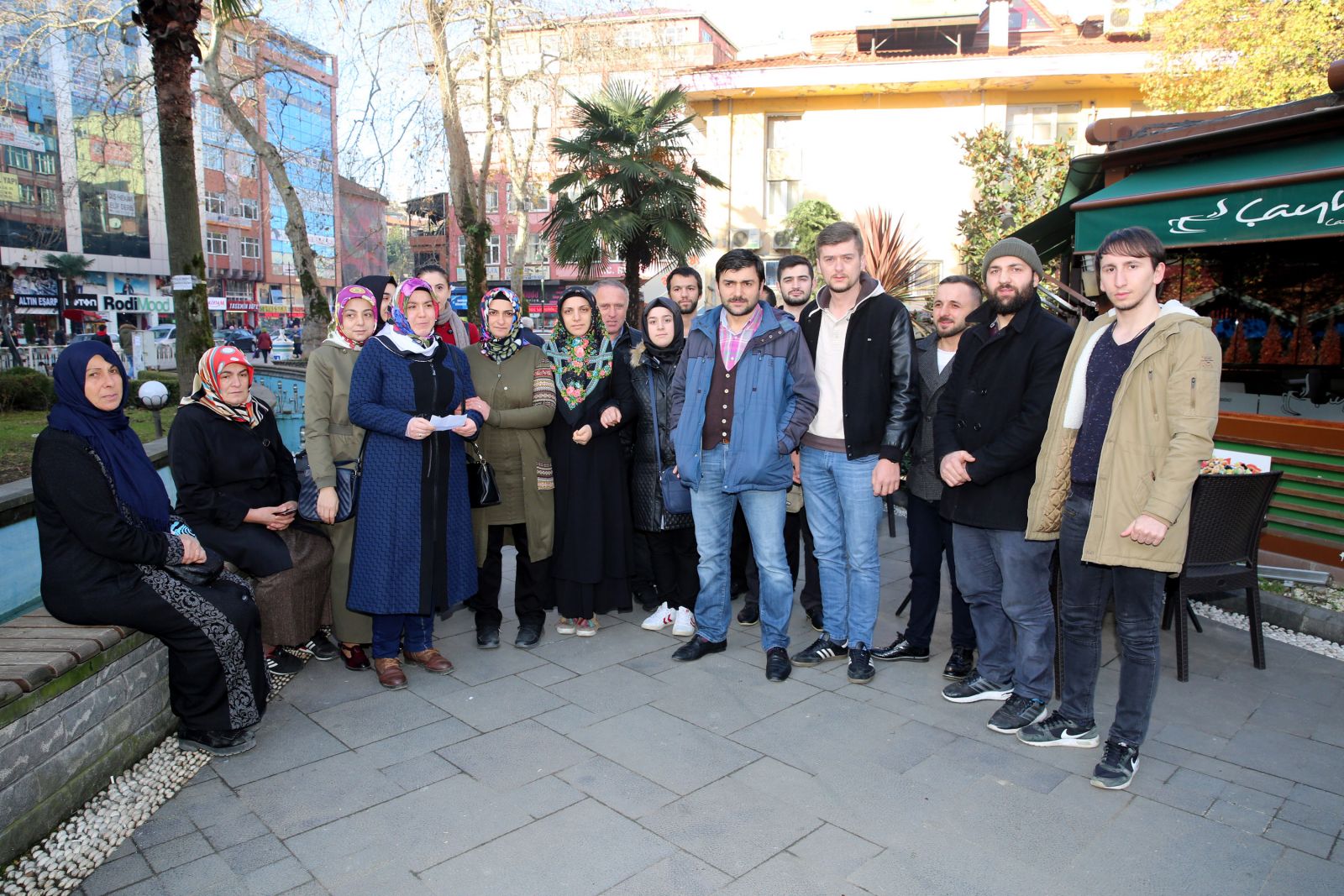İş buldular ancak gelen telefonla yıkıldılar