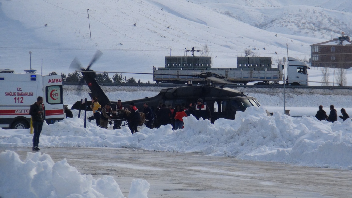 Bitlis'te çığ düştü, 5 askerimiz şehit oldu