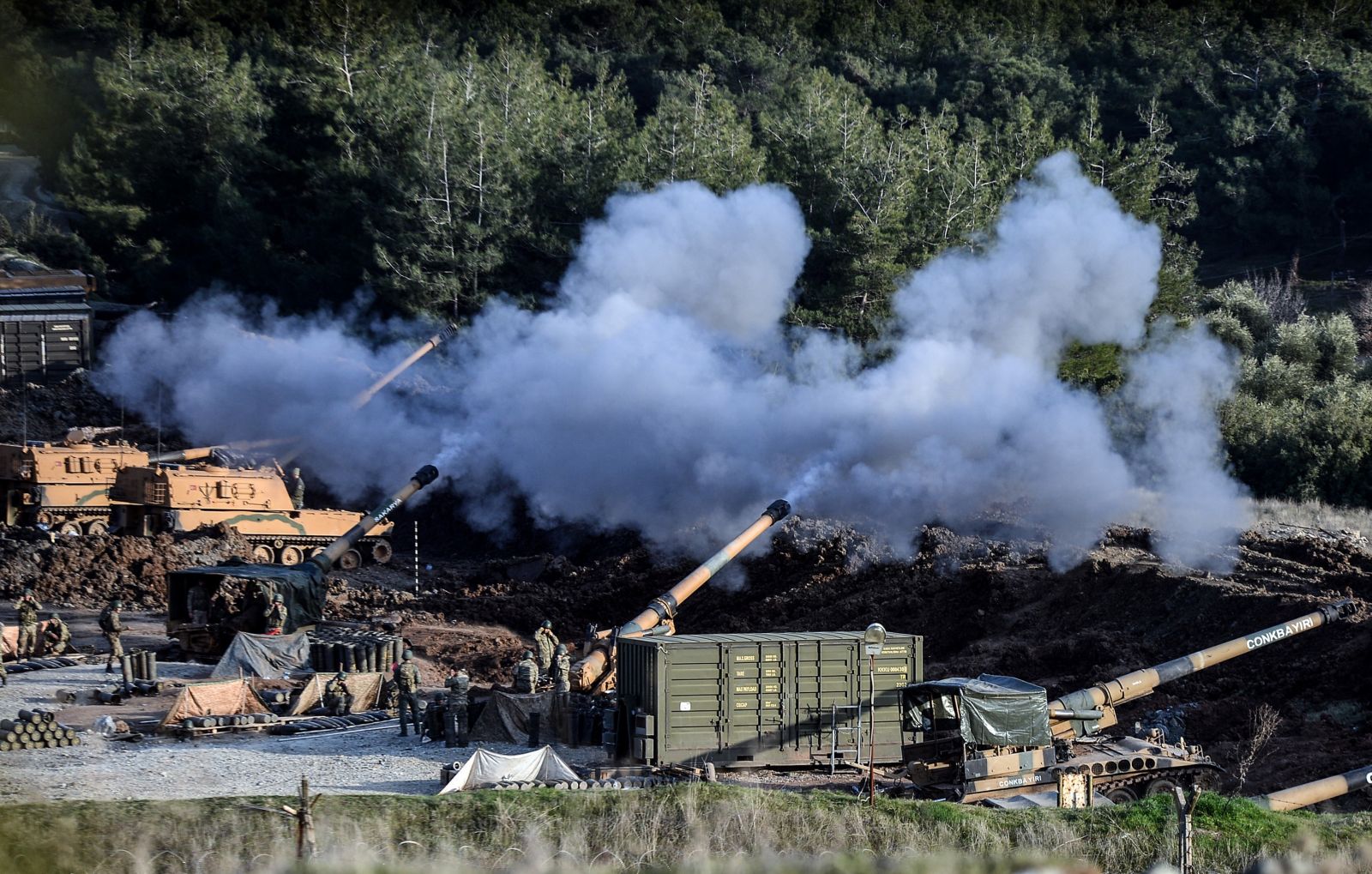 Sakarya Tepesi’ndeki PYD mevzileri yerle bir edildi