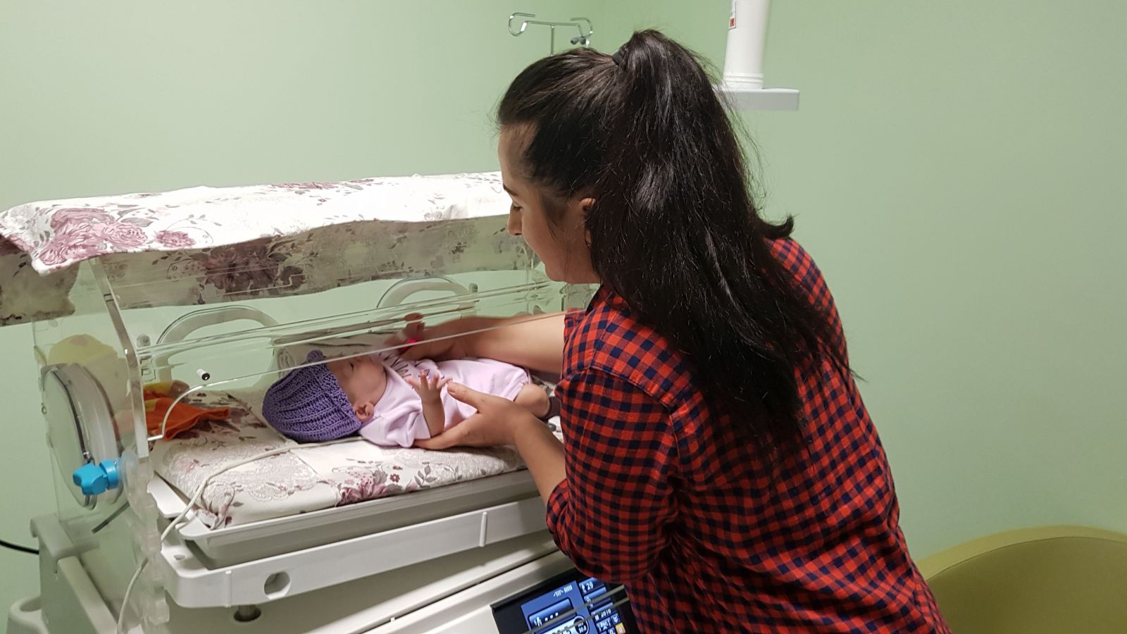 600 gram olarak doğdu, hayata tutundu