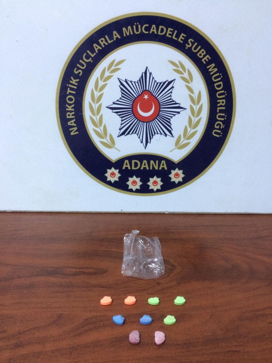 Suçüstü yakalandı, 'Müzisyenim, saksafon çalıyorum' dedi