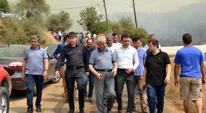 Kumluca'daki orman yangını 5 mahalleye sıçradı