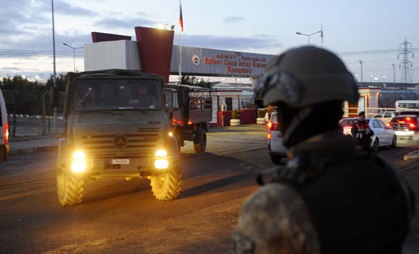 FETÖ'nün darbe girişimine ilişkin İstanbul'daki ilk dava başladı