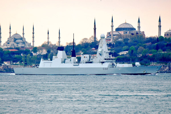 Son dakika... Fotoğraflar az önce geldi! Şok İngiliz hamlesi