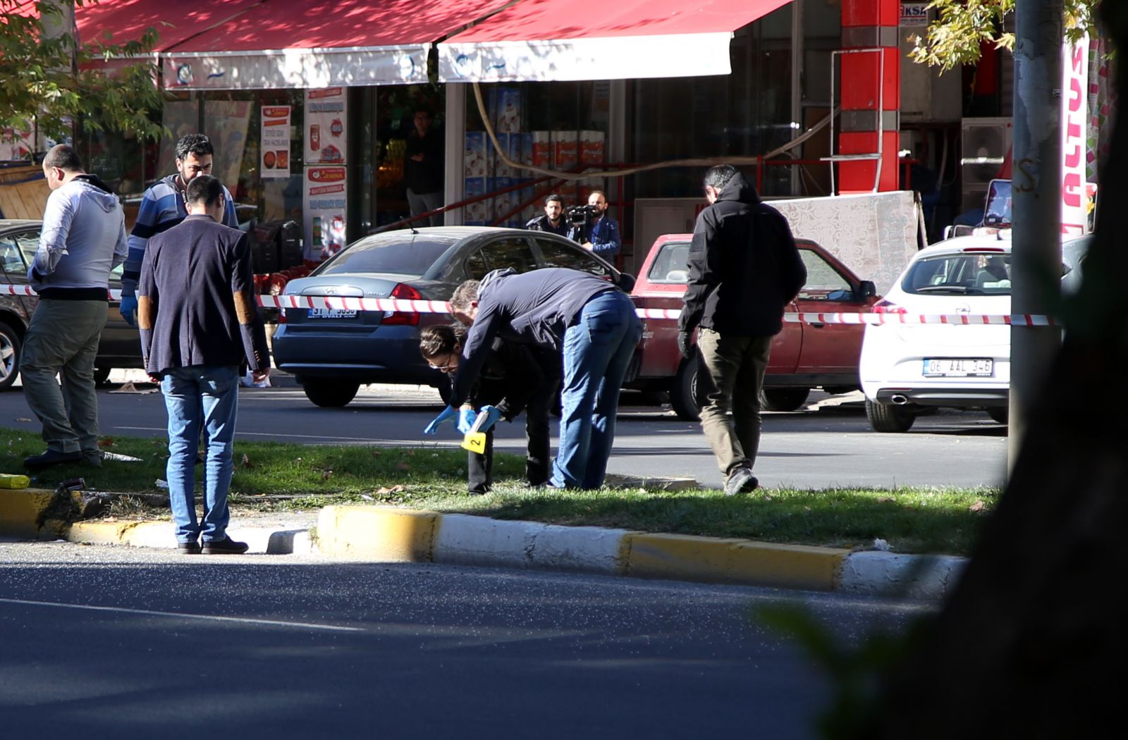 Diyarbakır’da şüpheli kamyonet paniği