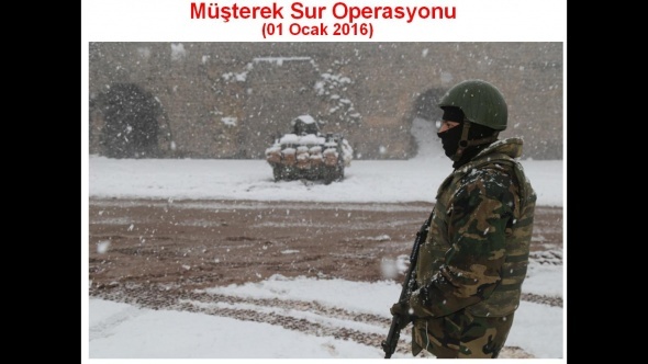 PKK'lı teröristlerden Sur'da Kobani taktiği