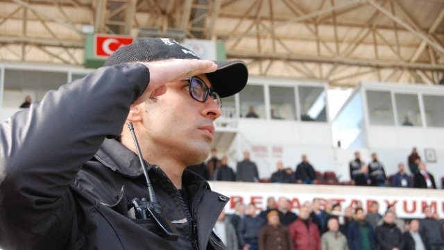 Yeşil sahada anlamlı destek