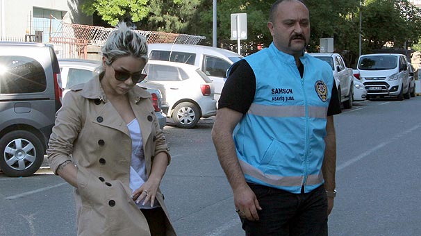 Bilgisayar merakıyla önce hacker oldu, sonra aile boyu bakın ne yaptılar