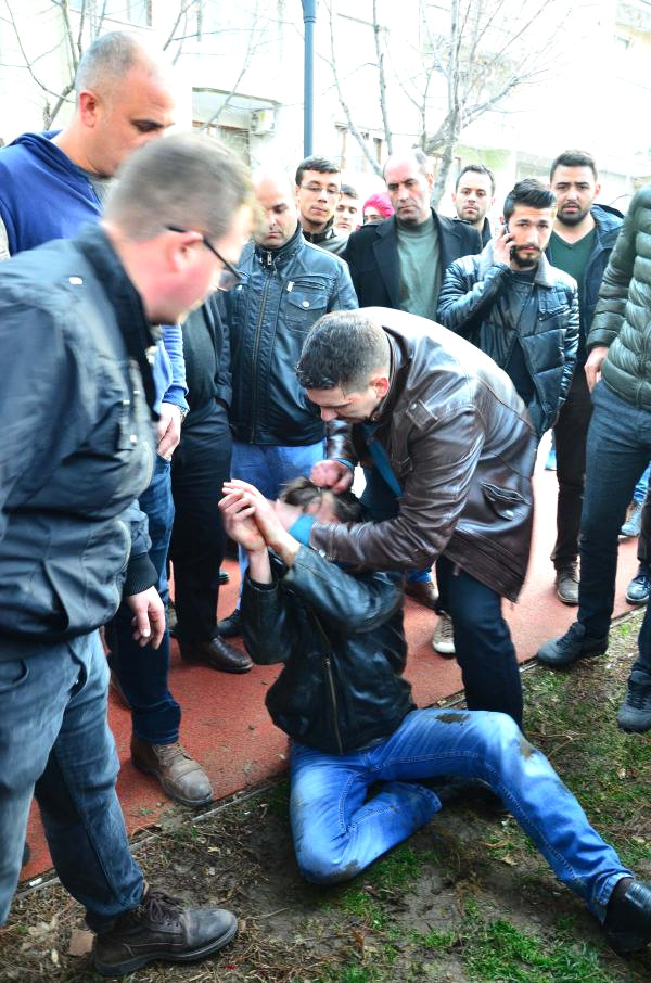 Çocuk tacizcisi sapığa vatandaştan linç girişimi