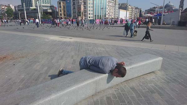 Taksim Gezi Parkı’nda ibretlik görüntü