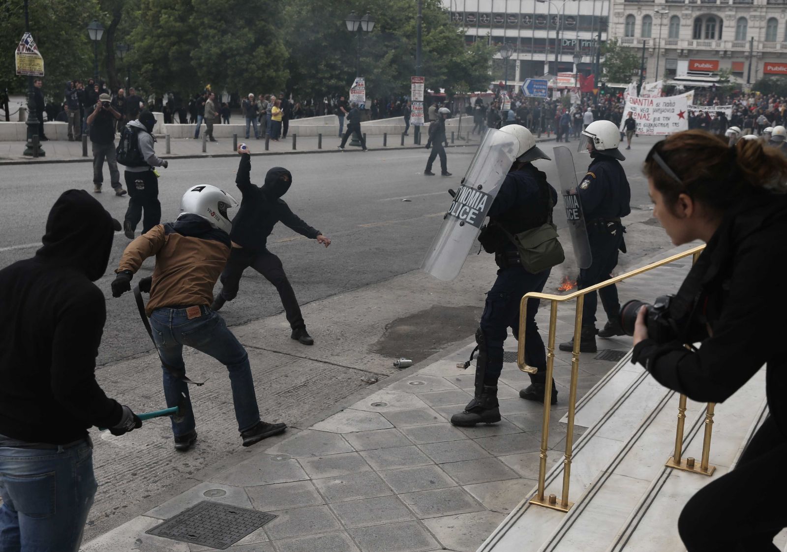 Yunanistan'da kemer sıkma protestosu