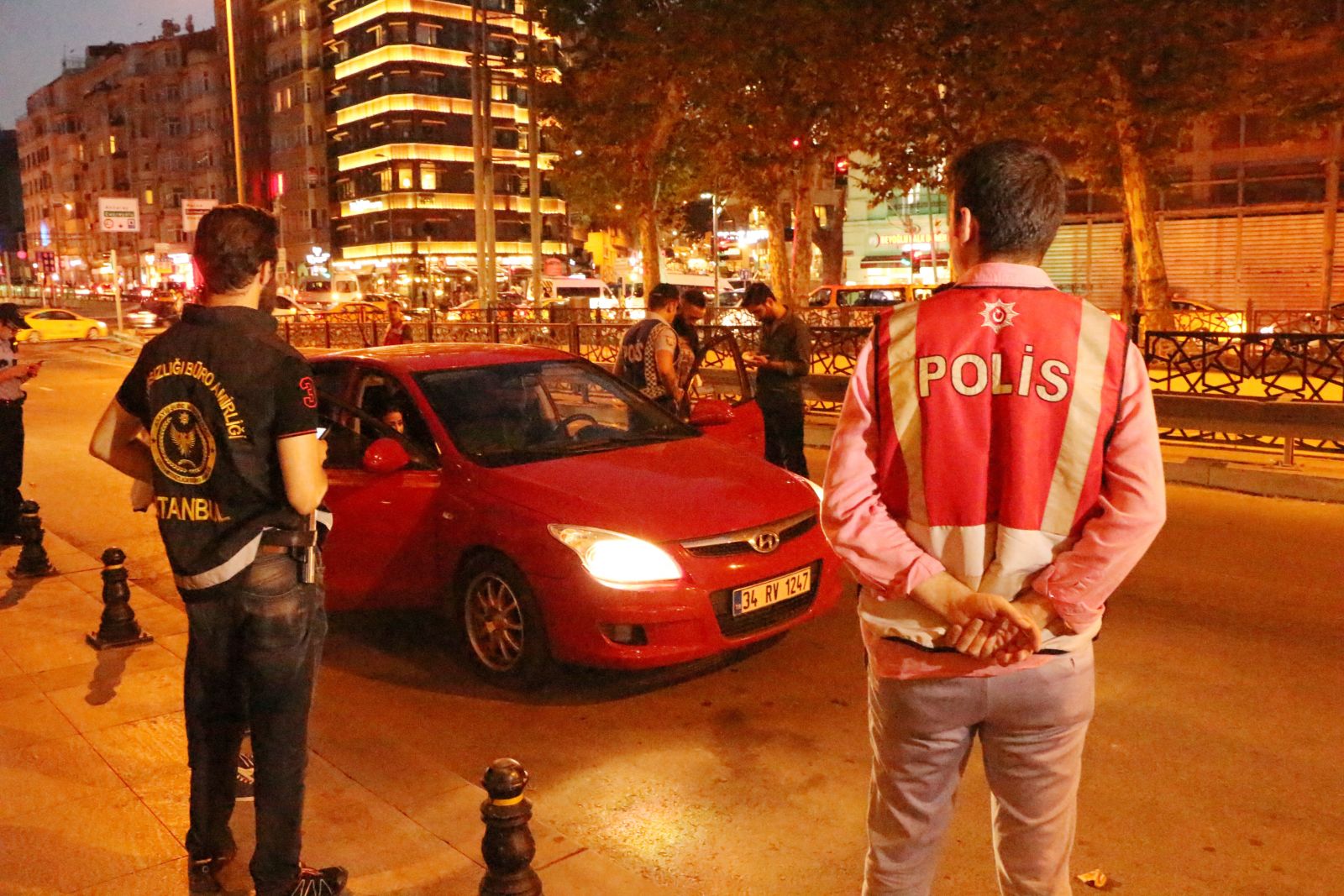 İstanbul'da 5 bin polisle dev operasyon