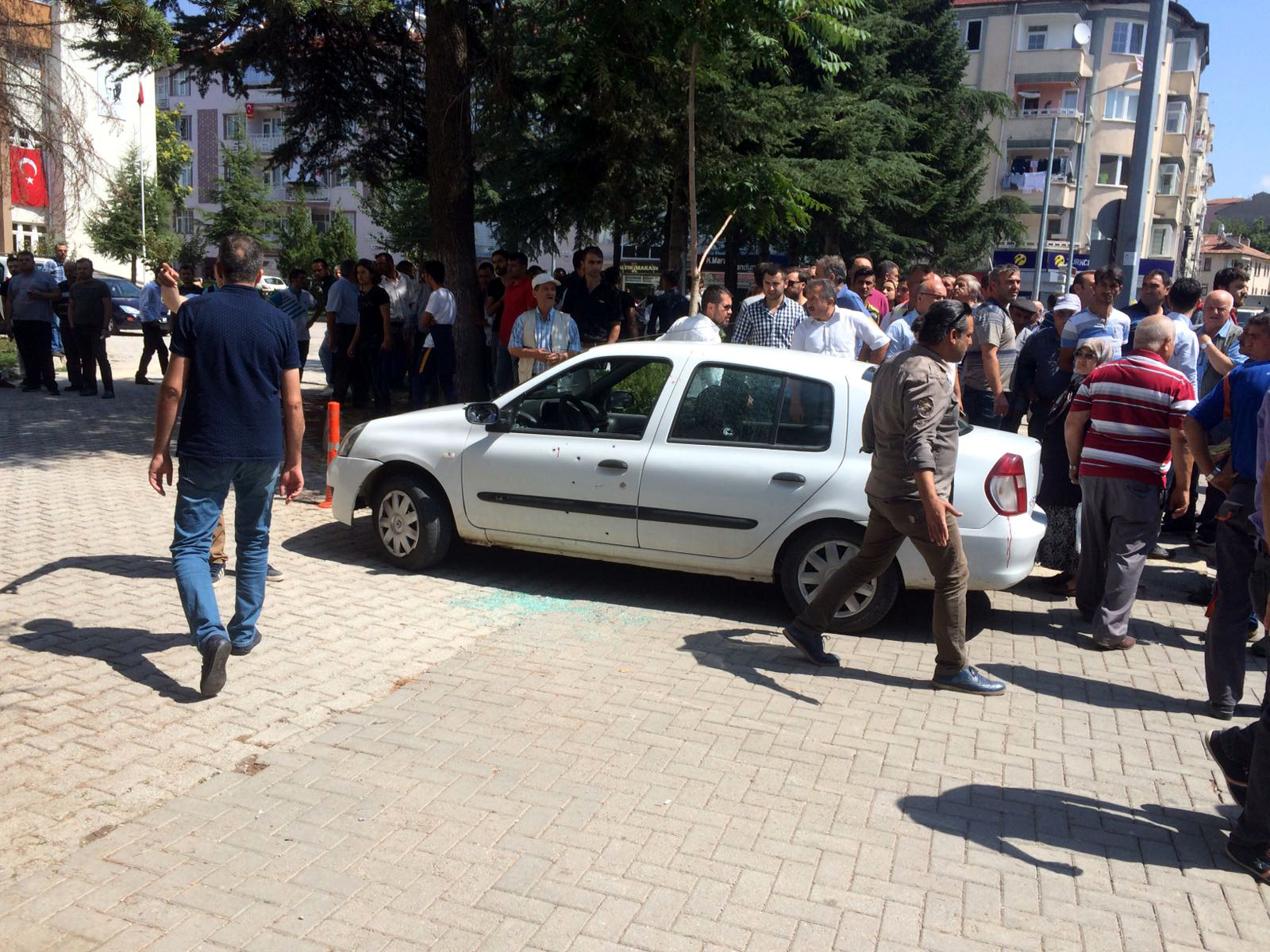 Isparta'da eski eş dehşet saçtı: 3 yaralı