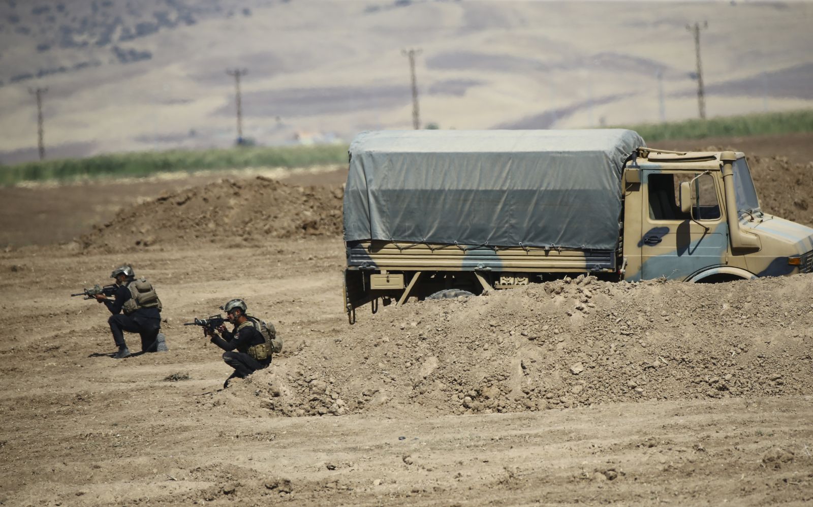 Habur'daki tatbikat sürüyor