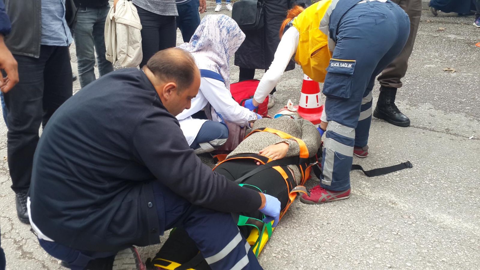 3 liralık park ücretini almak için koşarken bu hâle geldi!