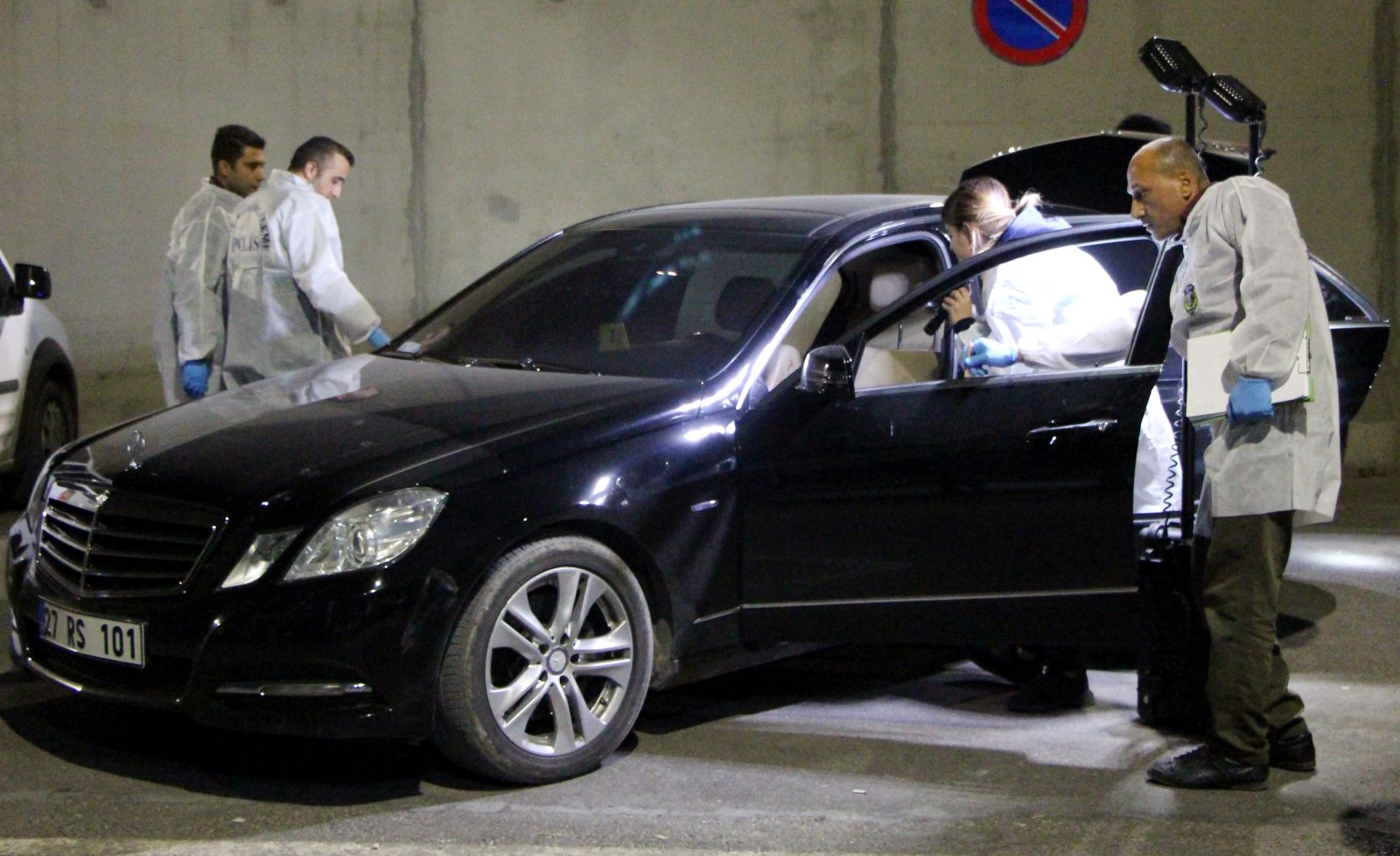 İş adamı tarafından lüks arabada infaz edilen kadının annesi konuştu!