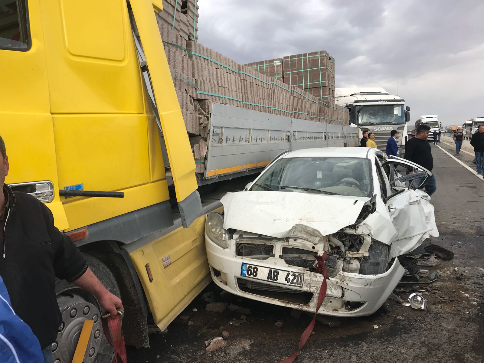 Aksaray’da zincirleme kaza: Ölüler ve yaralılar var