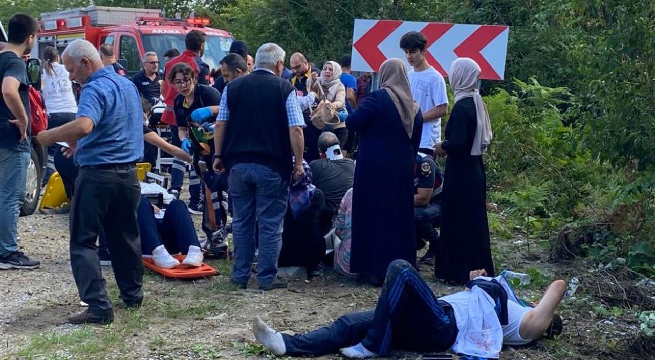 Bursa'da tur otobüsü devrildi: Ölü ve yaralılar var