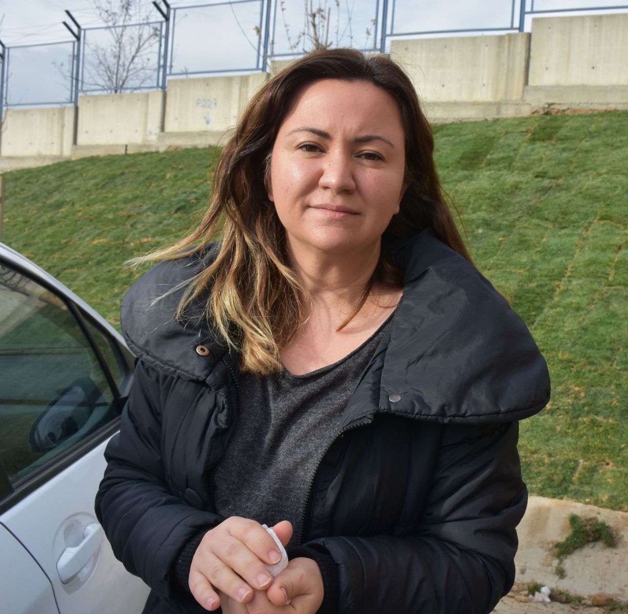 Kamyonet çarpan işçiyi yoldan geçen doktor kurtardı