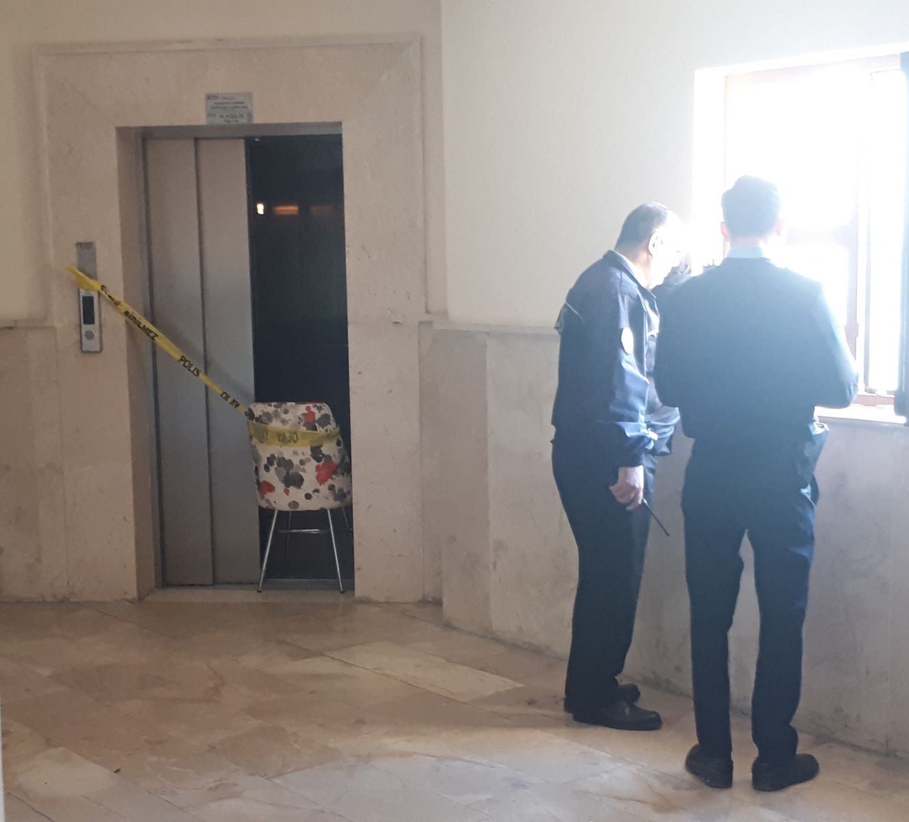 Öldürülmekten, ölü taklidi yaparak kurtuldu