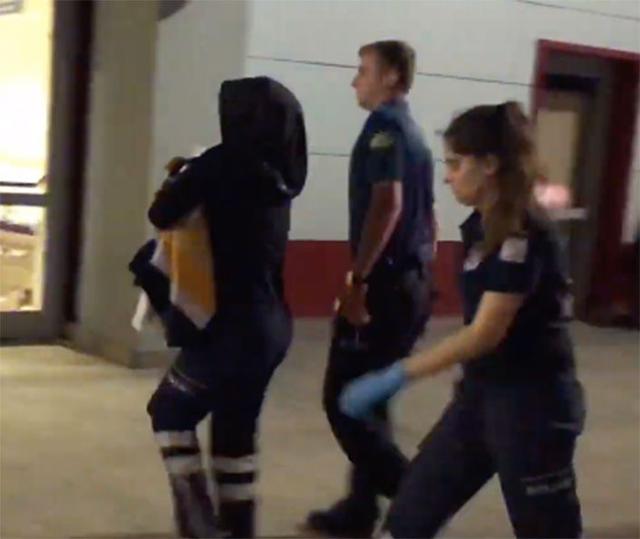 Yeni doğmuş bebeği inşaata bırakıp gittiler