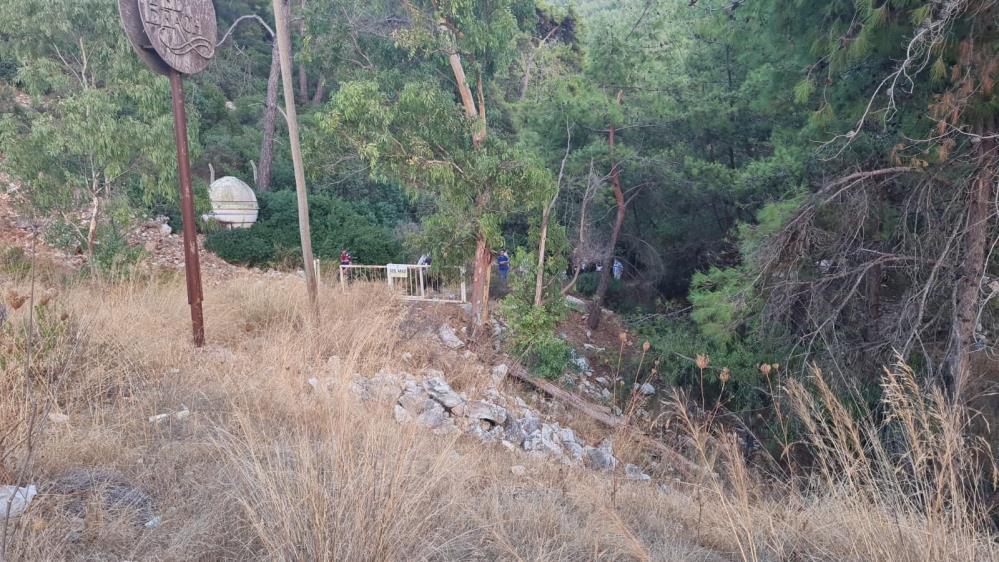 Bodrum'da denize giden kızlar başından vurulmuş ceset buldu