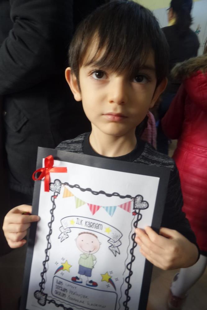 Elif'in depremde hayatını kaybeden ağabeyi Umut'un 29 Ekim için çizdiği resim ortaya çıktı