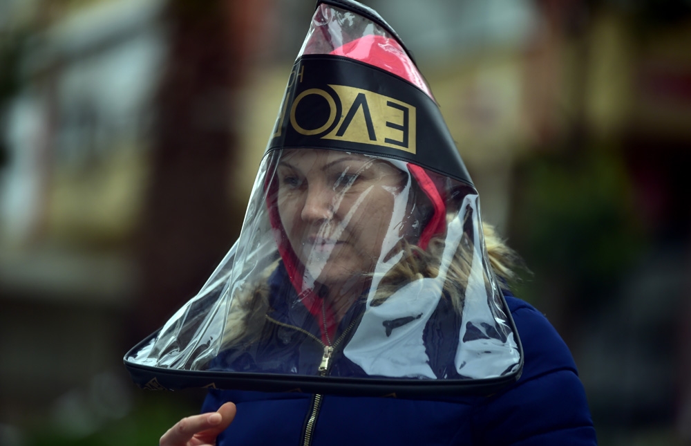 Kadının fendi koronayı yendi