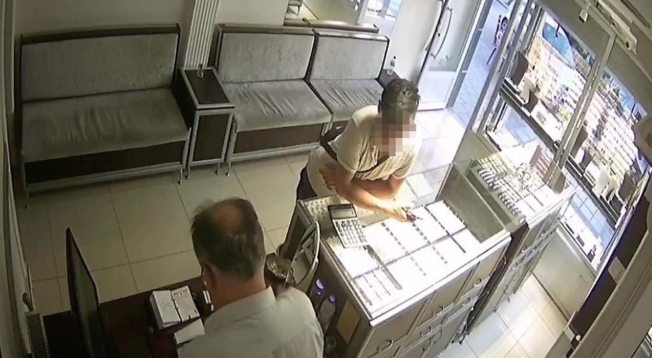 Çaldığı paralarla keyif yapan hırsızdan pişkin paylaşım: Gecem gündüzüm belli değil, eşek gibi çalışıyorum Çaldığı paralarla keyif yapan hırsızdan pişkin paylaşım: Gecem gündüzüm belli değil, eşek gibi çalışıyorum