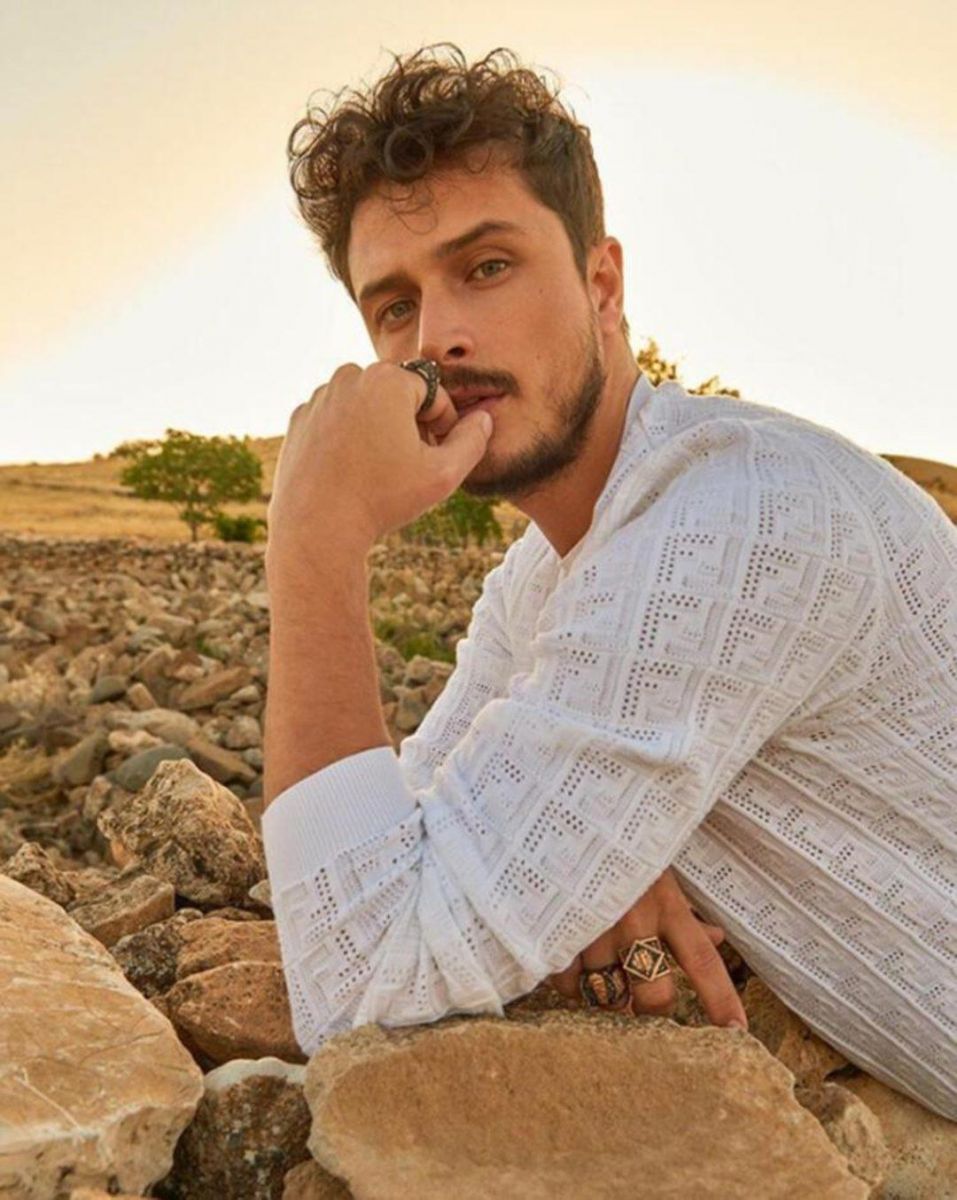 Trafik kazasında sevgilisini kaybeden Gülçin Ergül'den duygulandıran paylaşım!