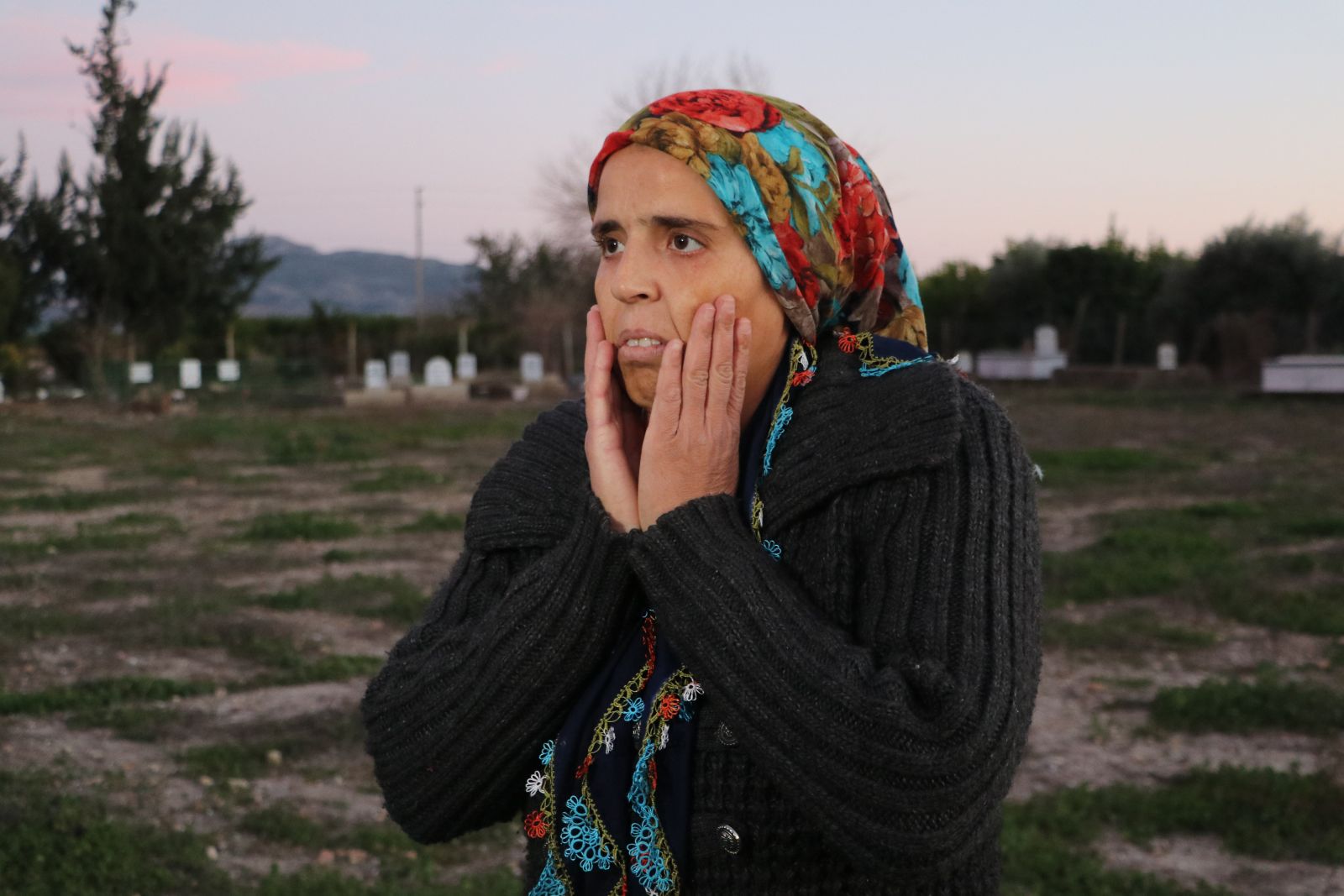 Adana'da tüyler ürperten olay! Ölü bebeğini defnetmeye götüren baba yolda hayatının şokunu yaşadı