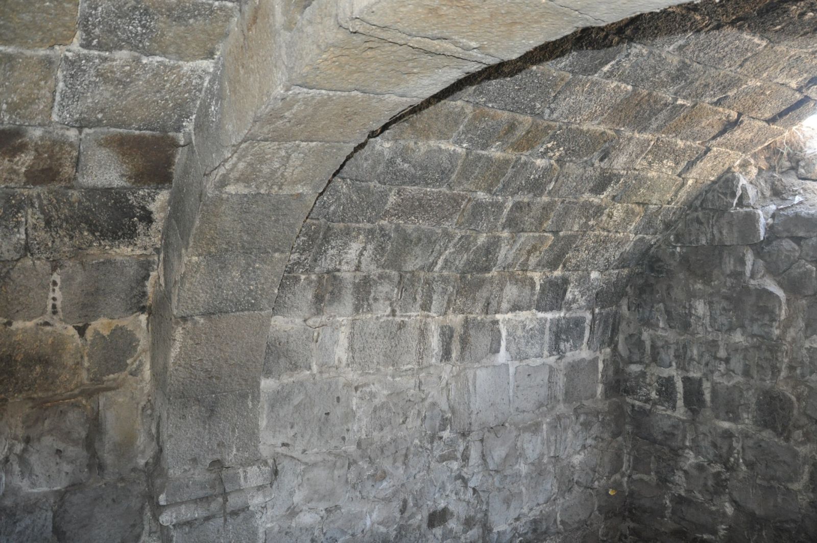 Kars'ta 16. yüzyıla ait buzhane ortaya çıktı!