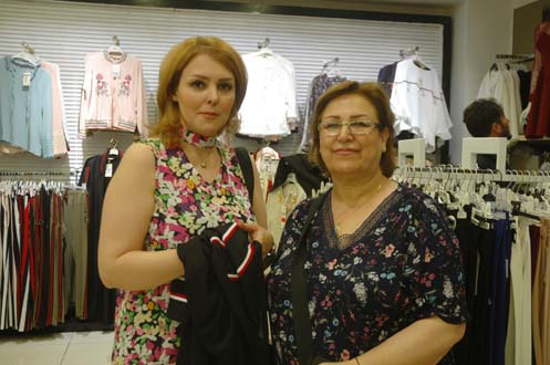 İranlılar Van'a akın etti