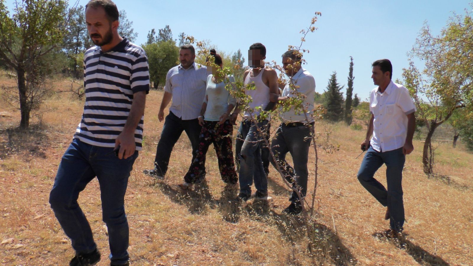 Otomobil çalanları polis kovalamaca sonunda yakaladı