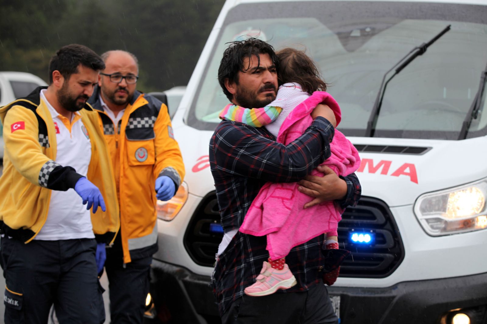 TEM otoyolunda zincirleme kaza, yaralılar var