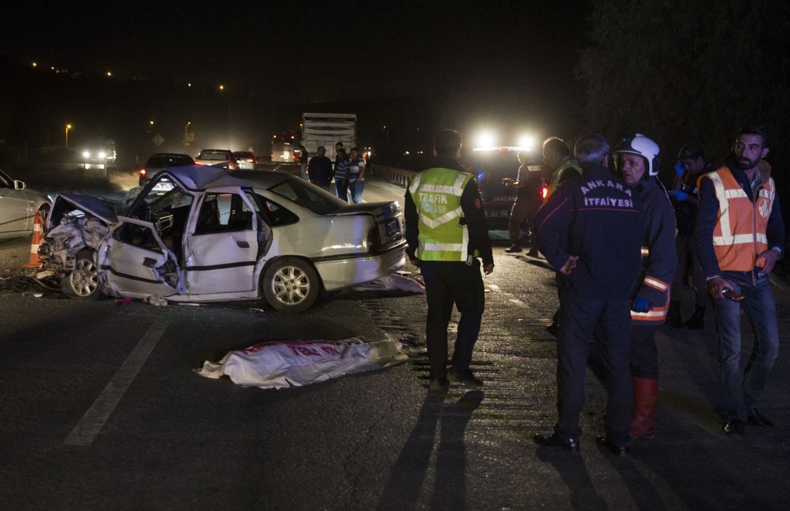 Başkent'te feci kaza: 1 ölü, 5 yaralı