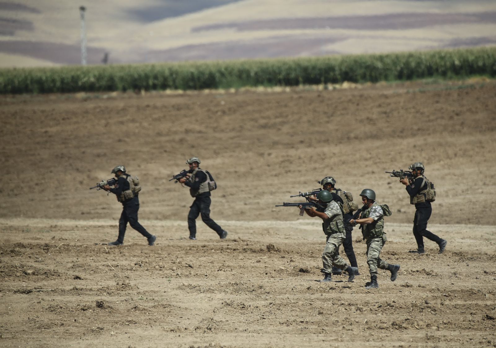 Habur'daki tatbikat sürüyor