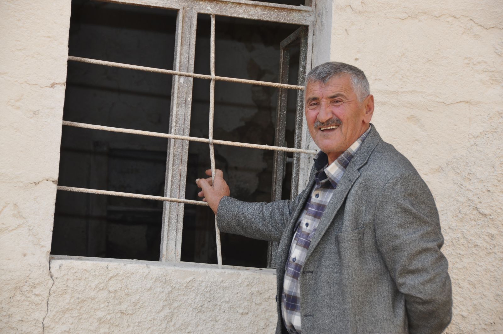 Bu mahallede sadece 2 kişi yaşıyor, üstelik biri muhtar