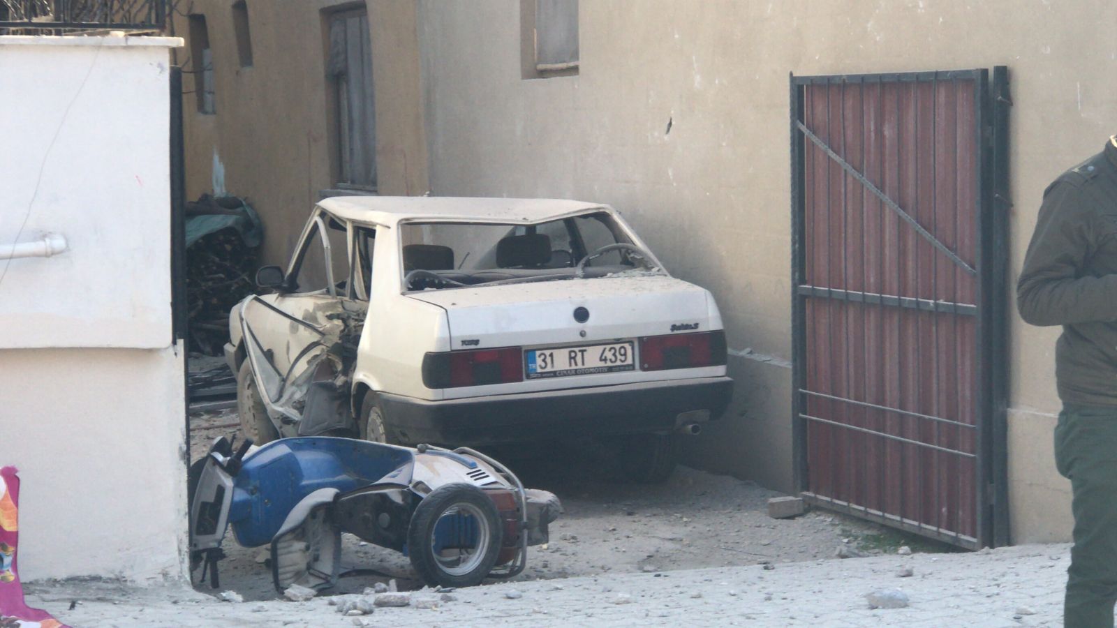 Kilis ve Hatay'a 9 roket: 2 ölü, 19 yaralı