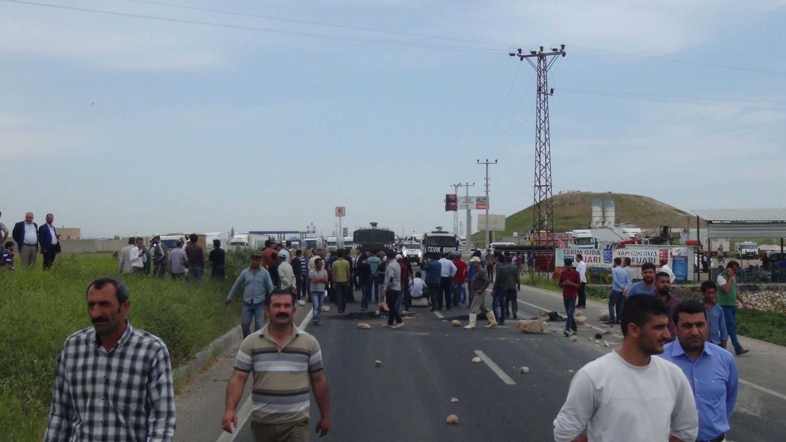 Kızıltepe'de enerji kesintisi protestosu