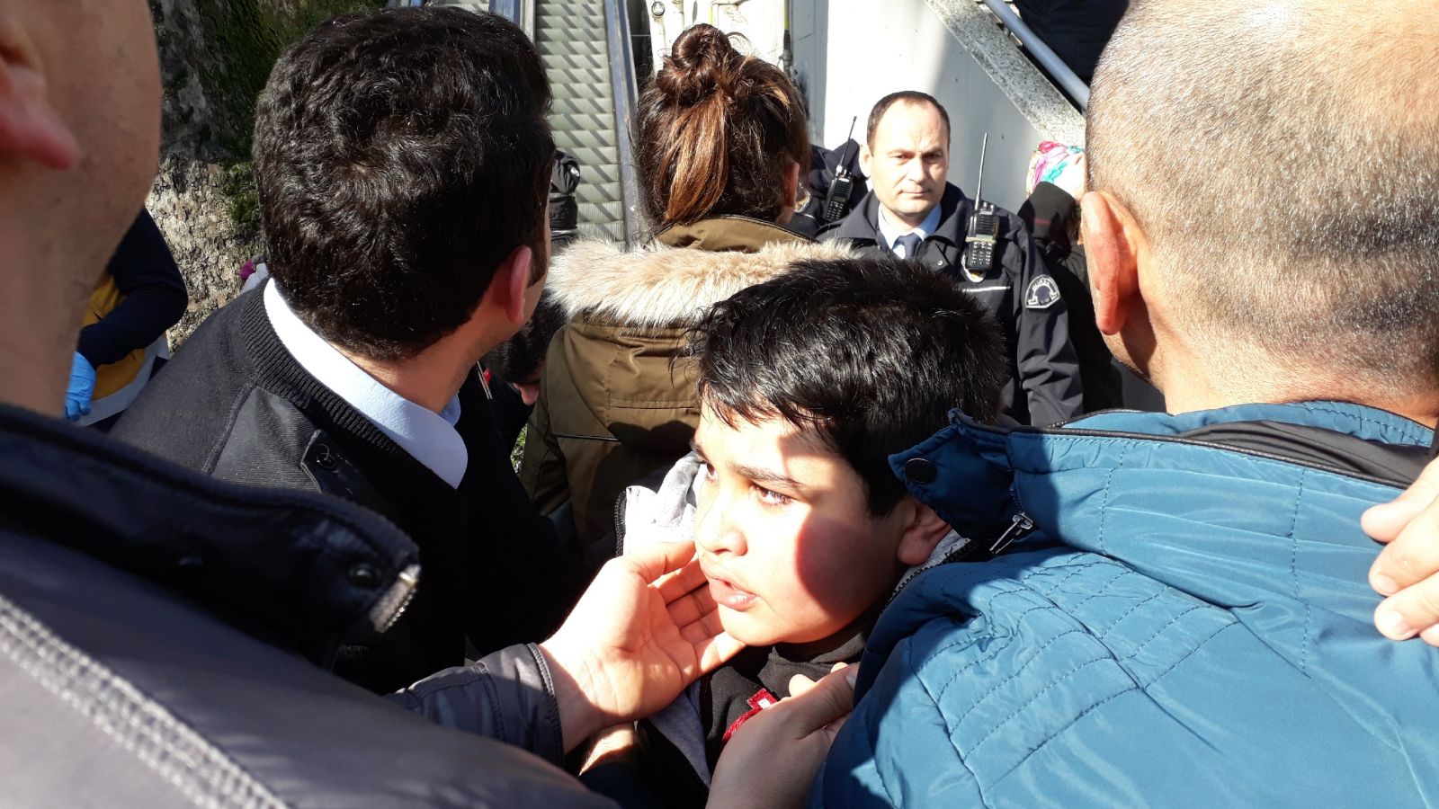 Bursa'da yürüyen merdiven paniği! Çok sayıda öğrenci yaralı