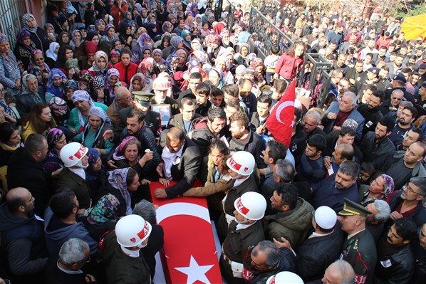 Şehitlerimizi uğurluyoruz