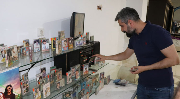Siirt'te biriktirdiği kaset koleksiyonuna paha biçemiyor