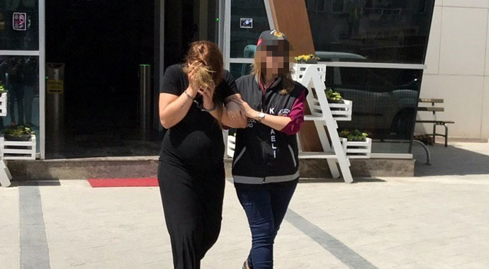 Otobüs duraklarında vatandaşları soyan şüpheliler yakalandı