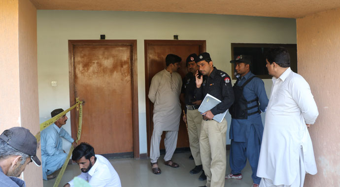 Karaçi'de 5 çocuk gıda zehirlenmesinden öldü