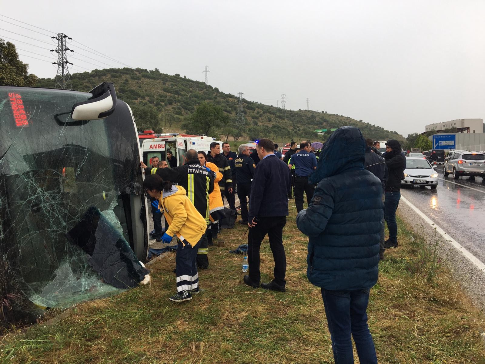 Milas'ta feci kaza: 2 ölü, 12 yaralı