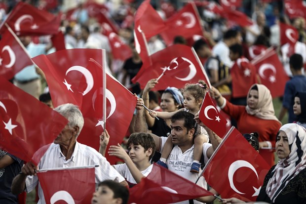 Türkiye demokrasisine sahip çıktı